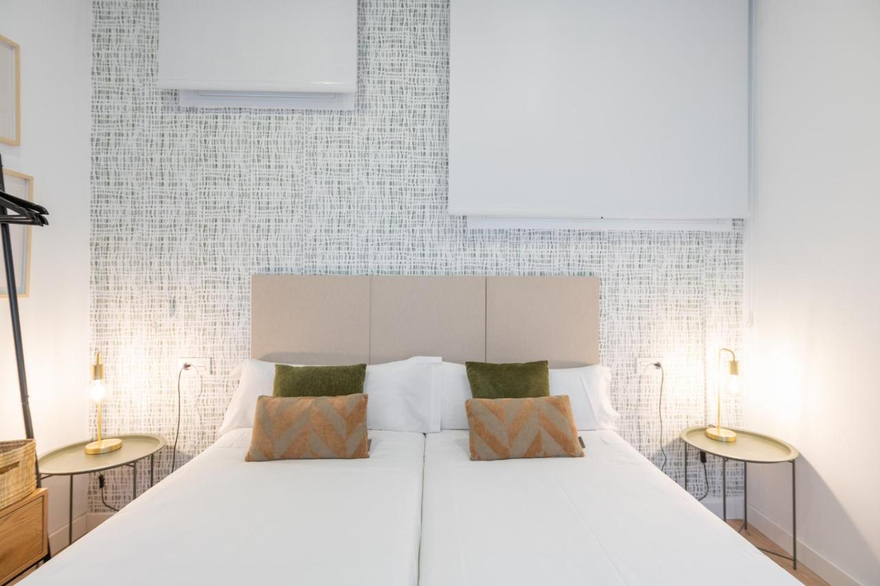Apartamentos Luna Suites Palacio Dorita Гранада Екстер'єр фото
